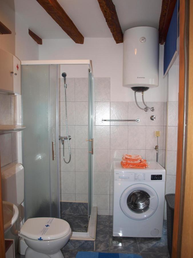Apartment 52 โรวีน ภายนอก รูปภาพ